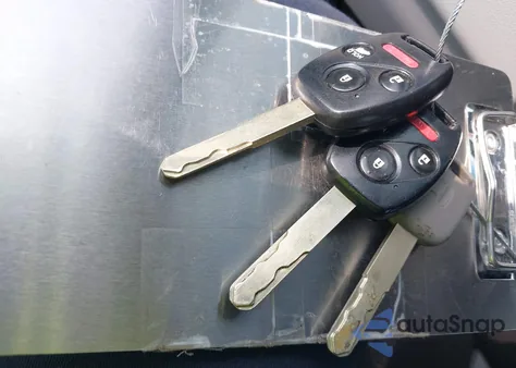 2013 Honda Pilot Exl z USA, uszkodzony, nr VIN 5FNYF4H53DB017133